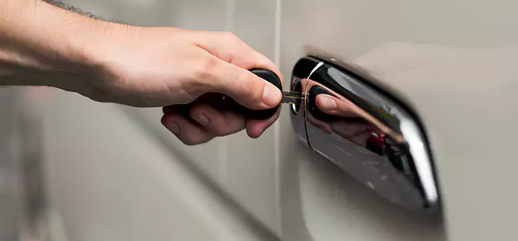 Why Choose Our Auto Locksmith Team in Farmington Hills, MI?